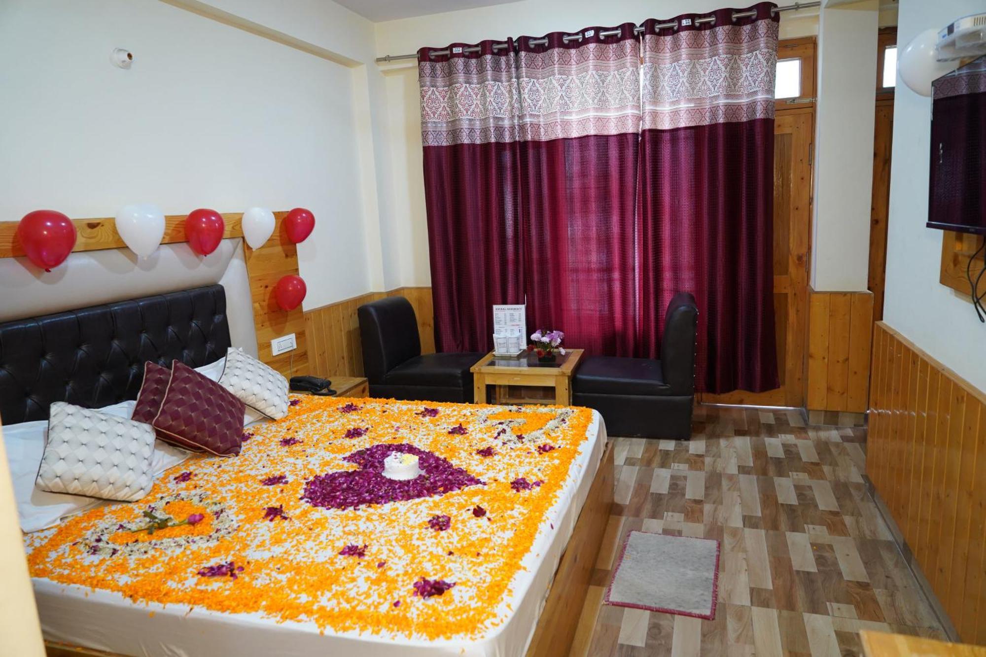 Hotel Anchal Residency Manali Buitenkant foto